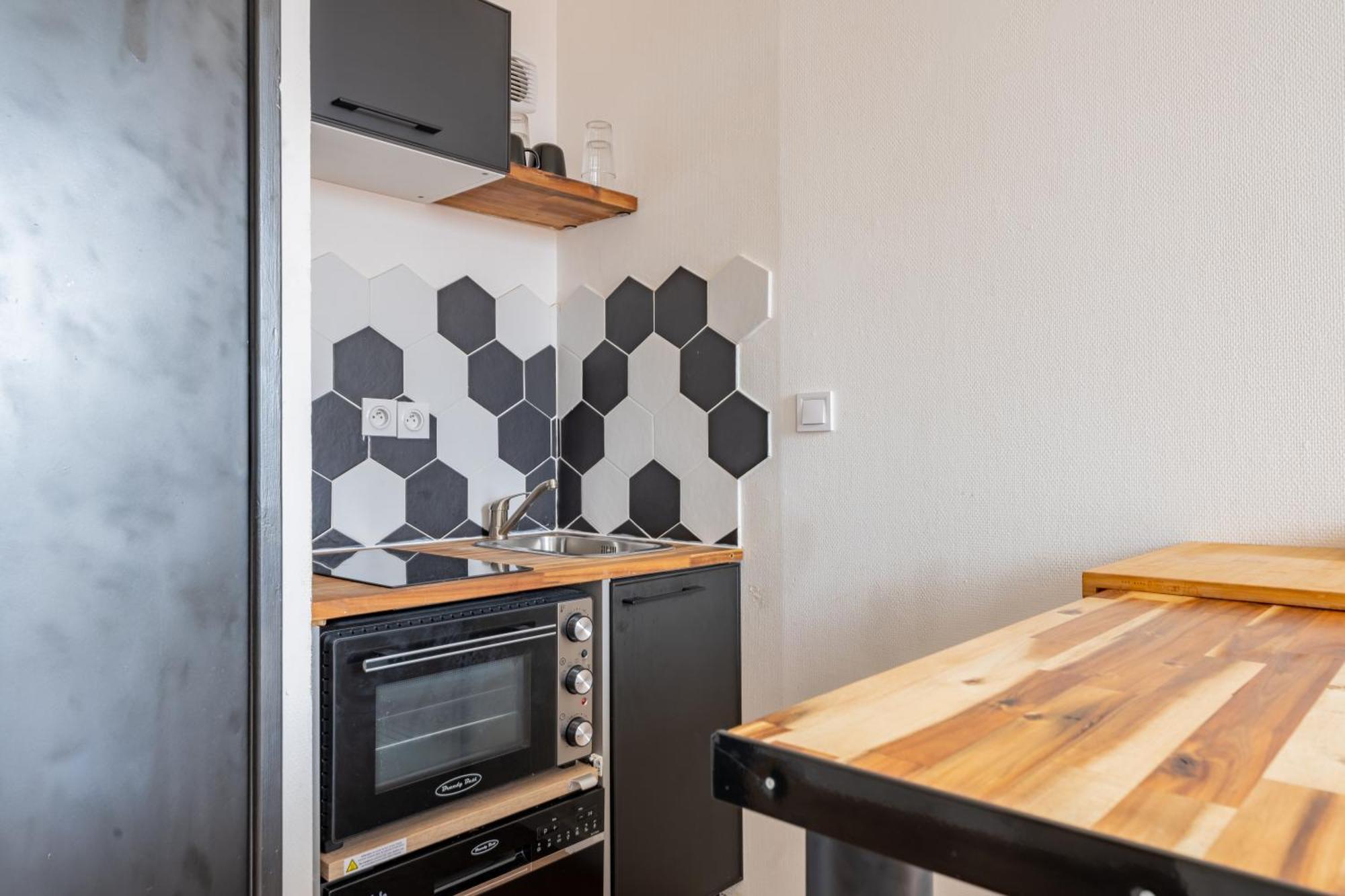 Апартаменти Charlemagne - Studio Confortable Avec Parking Gratuit - Quelques Pas De La Gare, Cuisine, Wifi Арас Екстер'єр фото